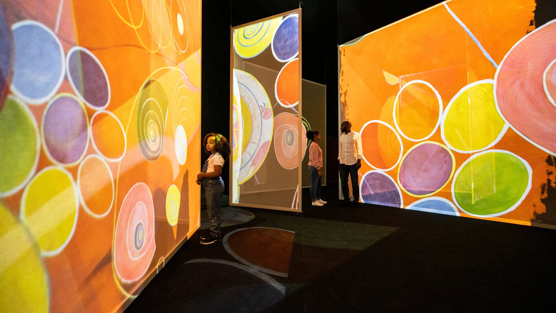 Abstract art projection in Frameless Art Of Abstraction gallery