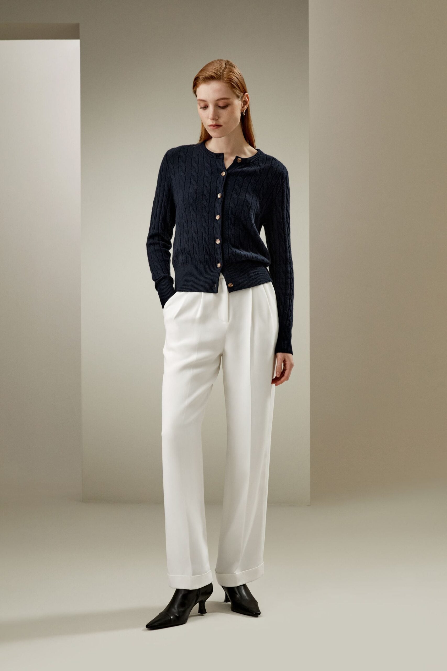 Lilysilk Baby Cashmere Cable-Knit Cardigan in Navyblau