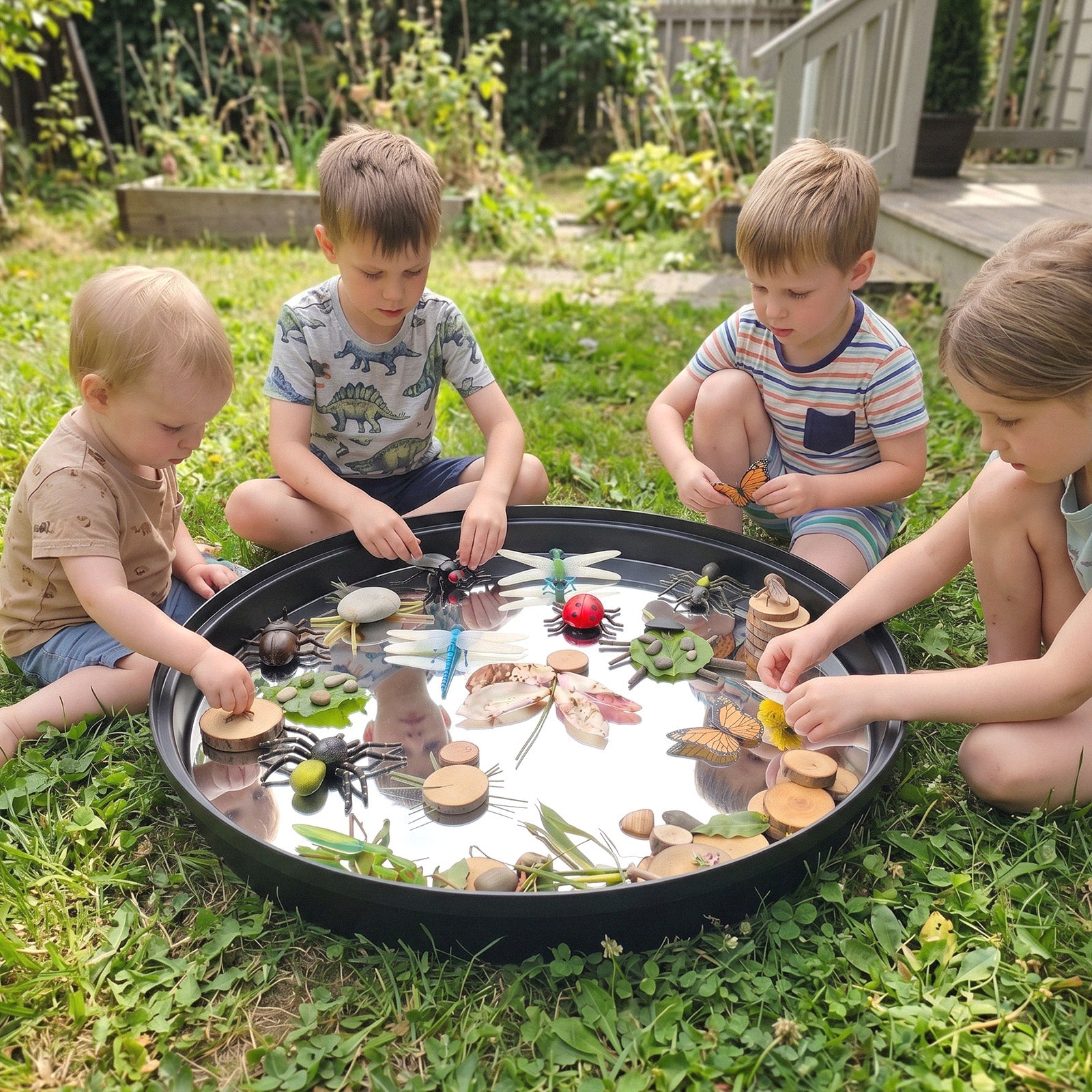 Meka Deep Tuff Tray with Mirror Insert