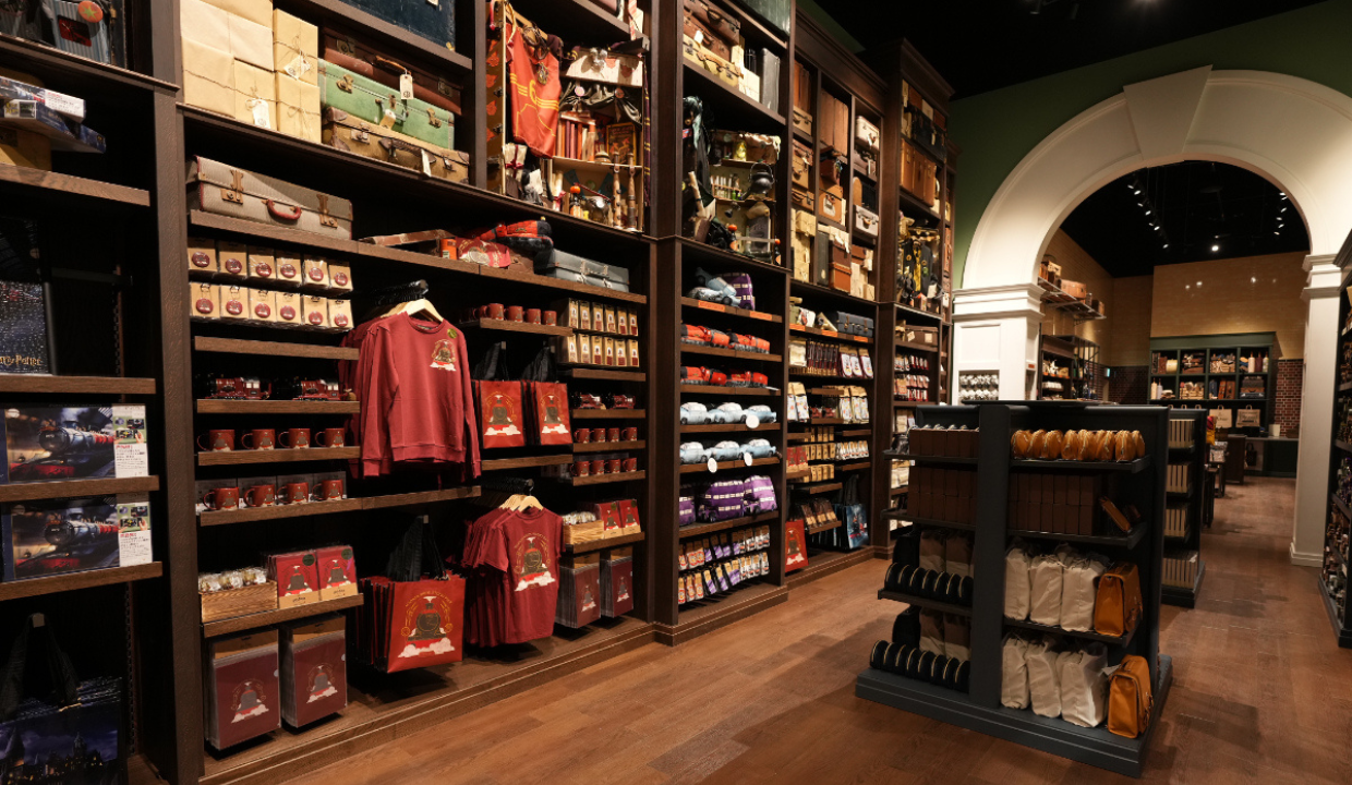 Railway Shop near the Hogwarts Express platform