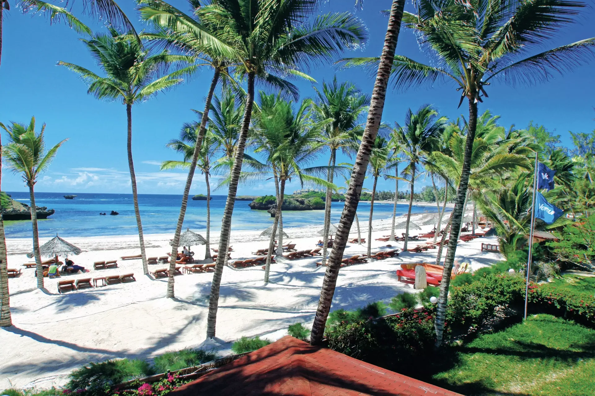 Resort tropicale affacciato sulla spiaggia