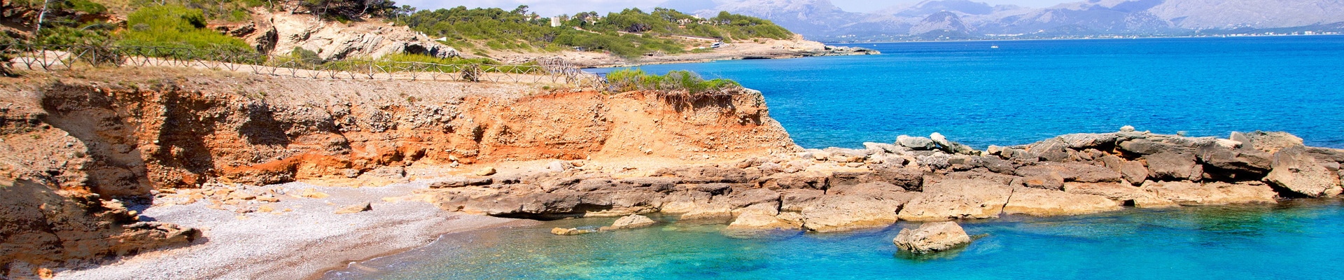 Camping-Reiseziel Spanien mit Landschaft und Küste