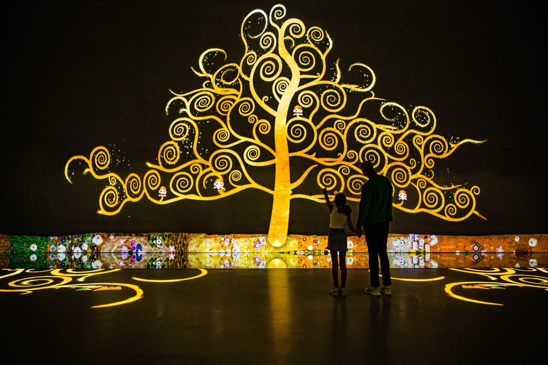 Gustav Klimt Tree of Life projected in Frameless