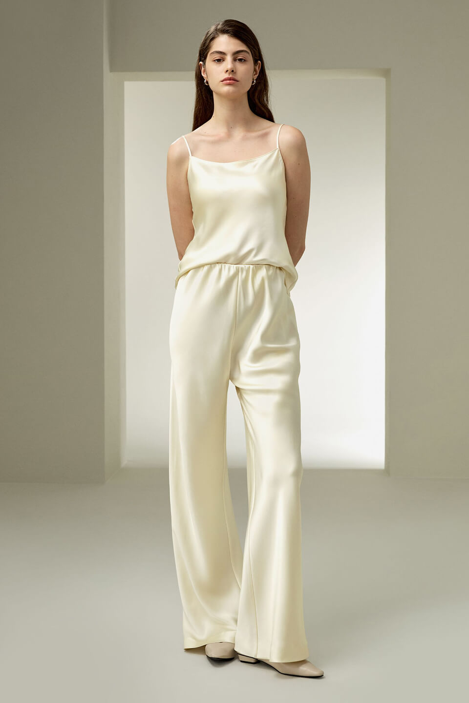 Pantalon Lilysilk en soie à coupe biais