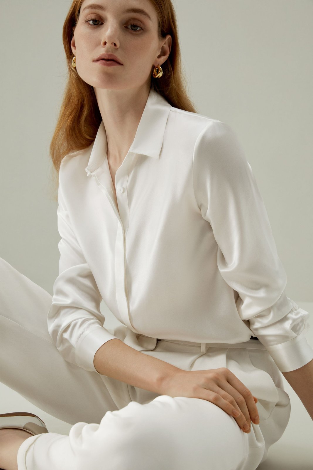 Chemise en soie à patte dissimulée Lilysilk