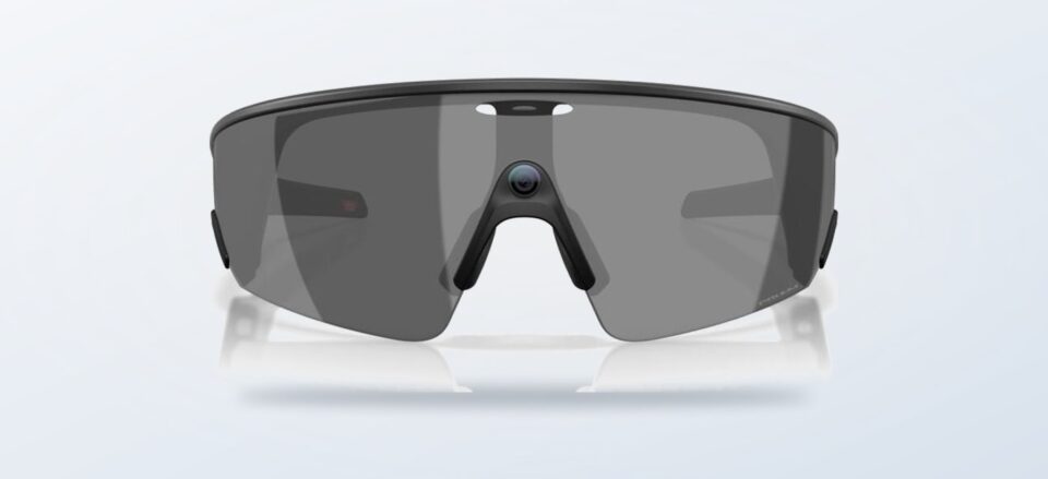 Lentes de sol Oakley Meta Vanguard Prizm negros sobre fondo claro