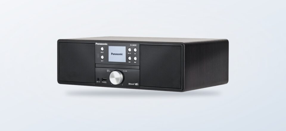 Czarny kompaktowy system stereo Panasonic SC-DM202
