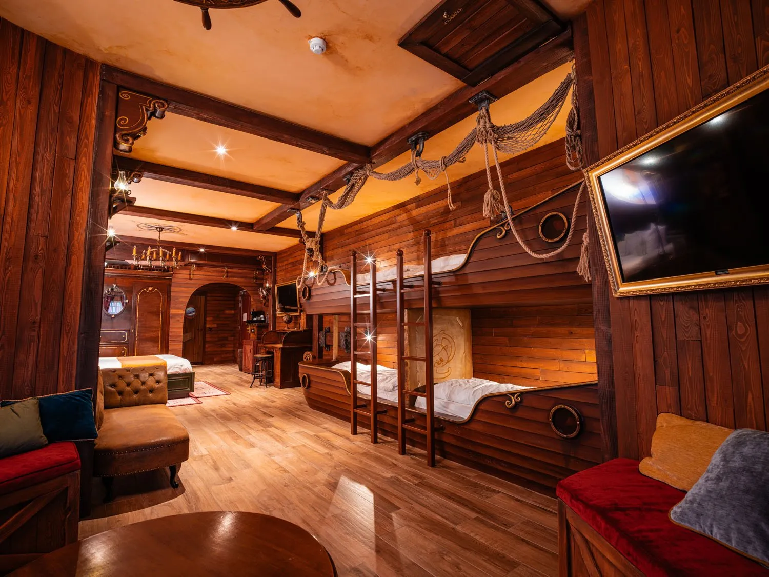 Suite luxueuse Piet le Pirate au Plopsaland Theater Hotel