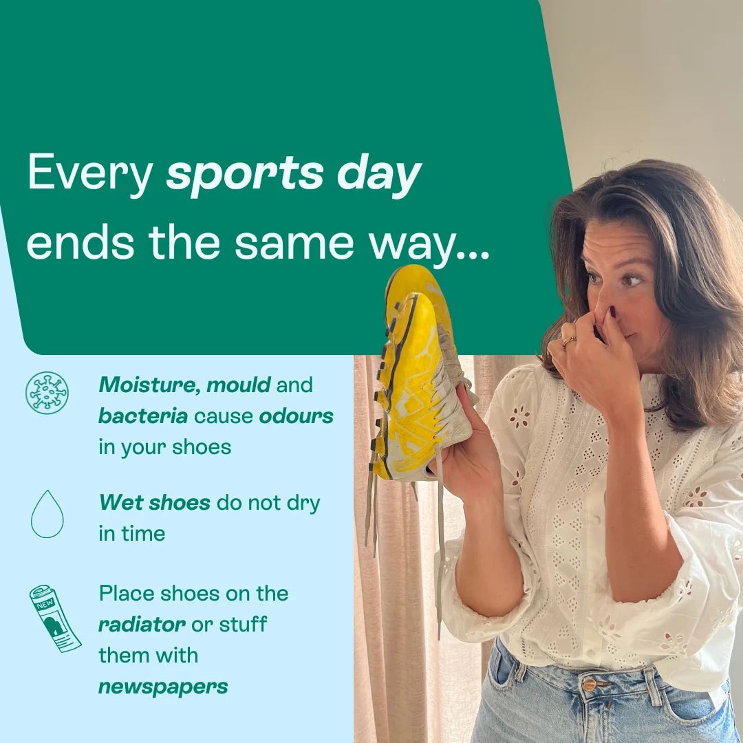 Vrouw die aan een sportschoen ruikt