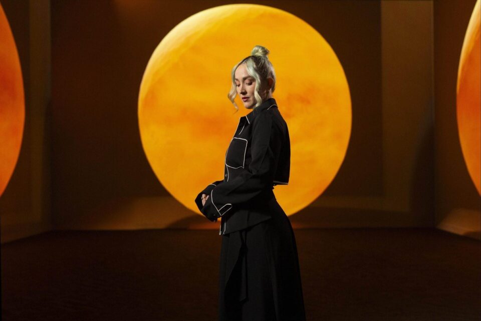 Immersive gallery scene at Frameless photographed by Luxton