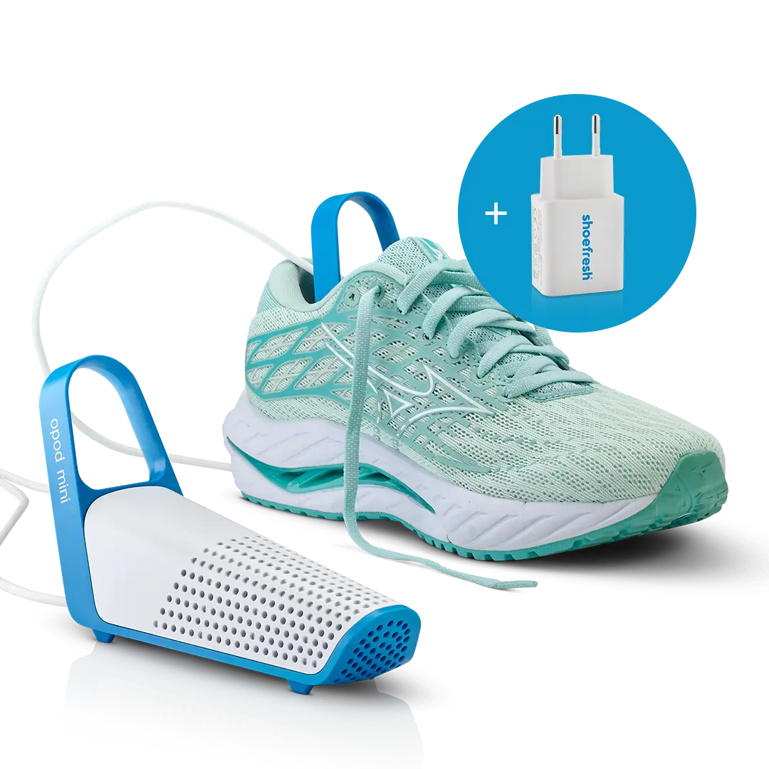 Shoefresh Opod Mini met adapter als compacte schoenendroger